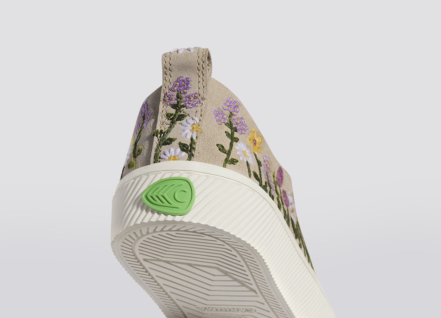 OCA Low Sand Suede Embroidered Flowers Sneaker