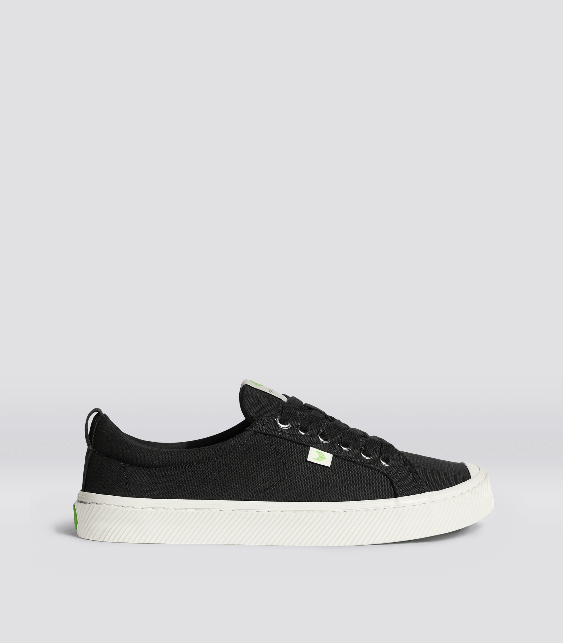 Cariuma OCA Low Black Canvas Sneaker
